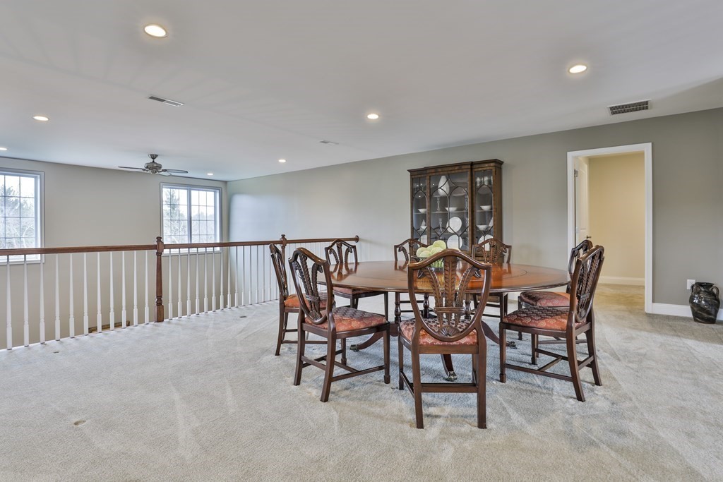 45 Pine Tree Drive, 45, Methuen, Massachusetts, 01844, United States, 4 Bedrooms Bedrooms, ,4 BathroomsBathrooms,Residential,For Sale,45 Pine Tree Drive , 45,1010520