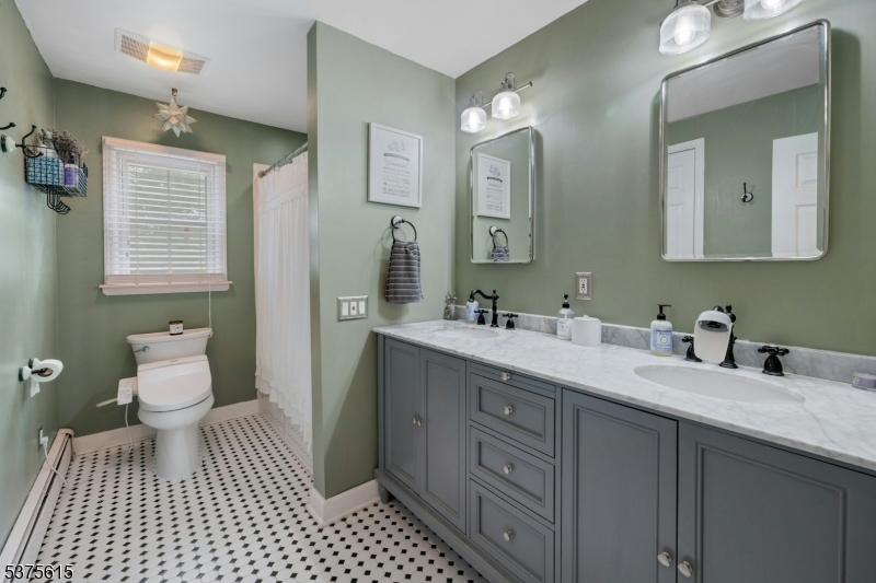 Rockaway Boro, New Jersey, 07866, United States, 3 Bedrooms Bedrooms, ,3 BathroomsBathrooms,Residential,For Sale,1918524