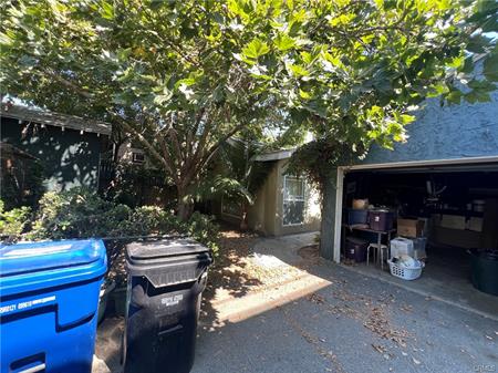 Van Nuys, California, 91401, United States, 2 Bedrooms Bedrooms, ,1 BathroomBathrooms,Residential,For Sale,1914216