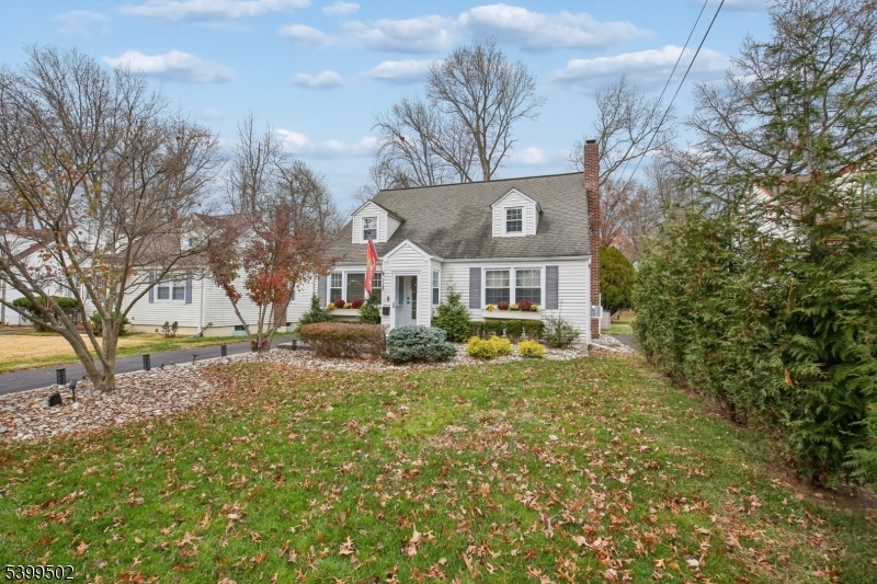 Plainfield City, New Jersey, 07062, United States, 3 Bedrooms Bedrooms, ,2 BathroomsBathrooms,Residential,For Sale,2003425