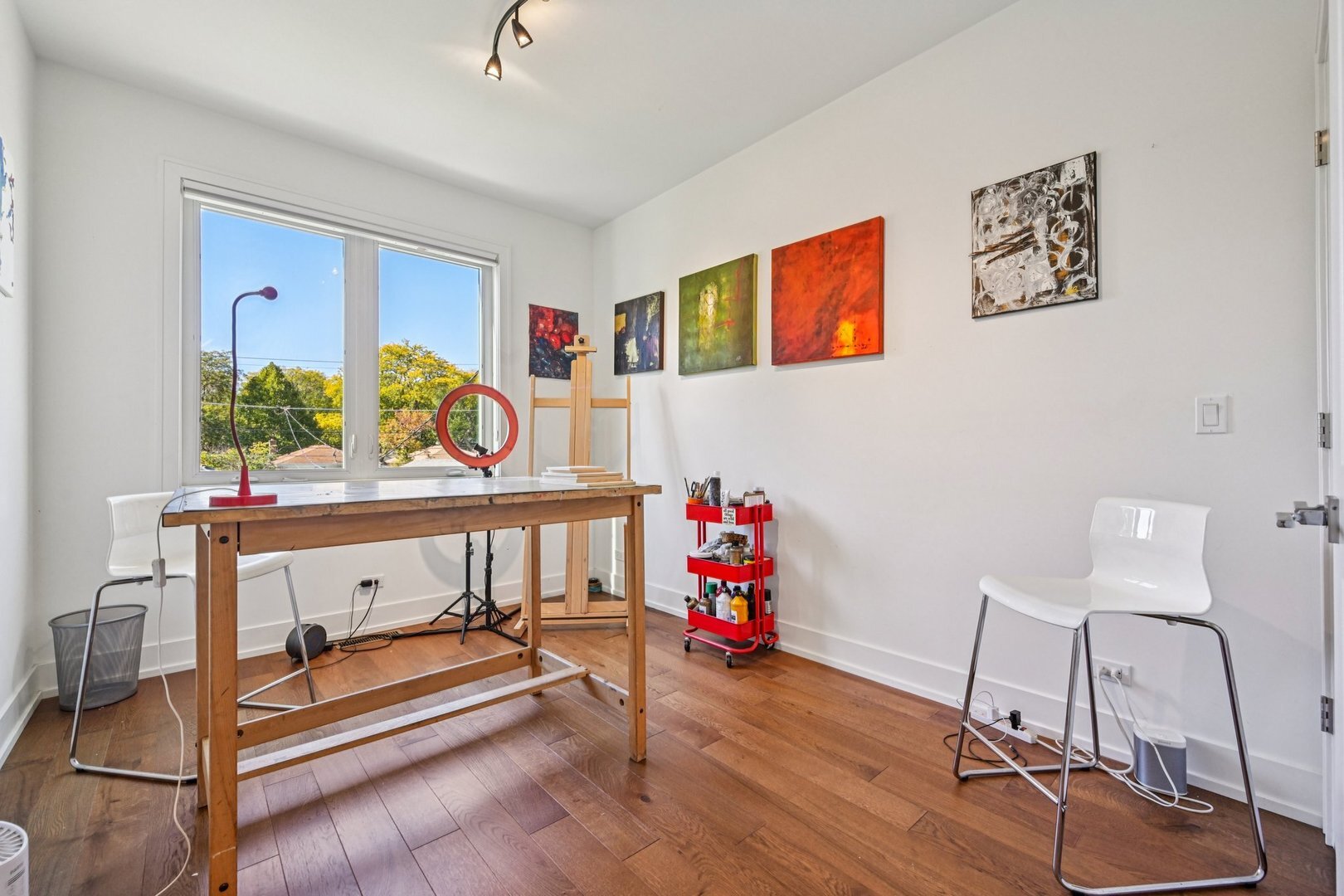 Evanston, Illinois, 60202, United States, 4 Bedrooms Bedrooms, ,3 BathroomsBathrooms,Residential,For Sale,1991957