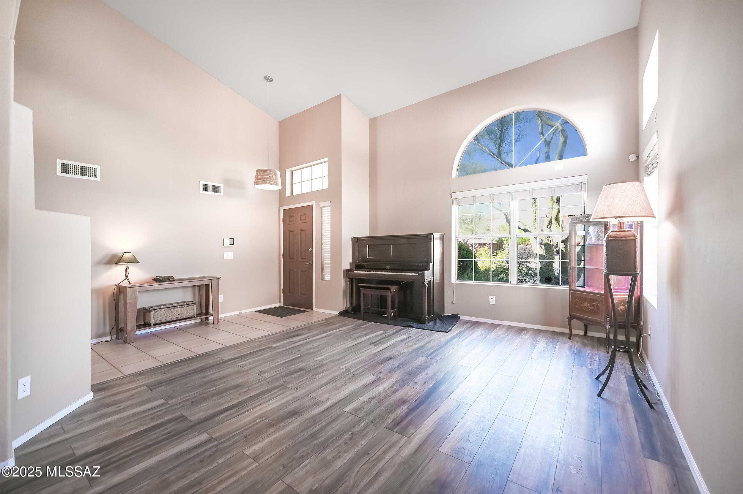 Oro Valley, Arizona, 85737, United States, 5 Bedrooms Bedrooms, ,3 BathroomsBathrooms,Residential,For Sale,1954798