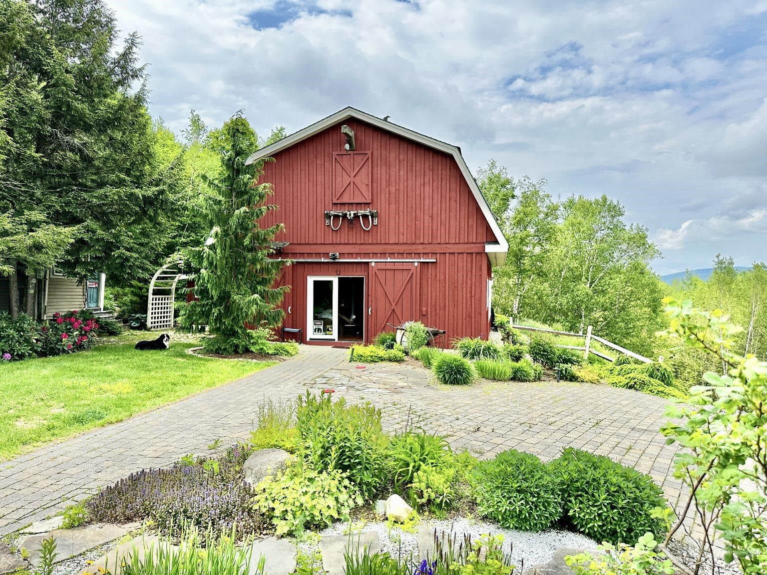 Bristol, New Hampshire, 03222, United States, 8 Bedrooms Bedrooms, ,5 BathroomsBathrooms,Residential,For Sale,1883549