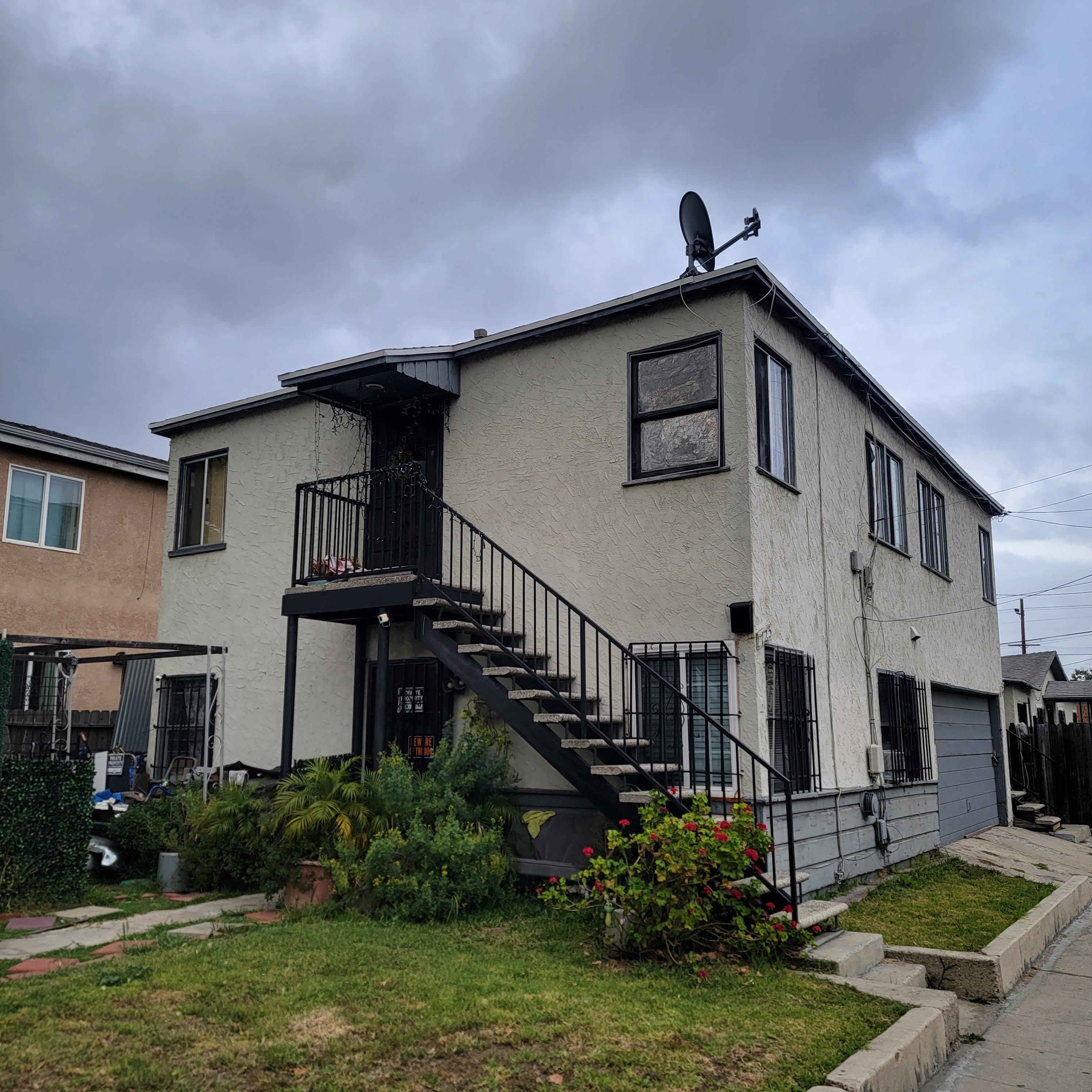  715 W 92nd St - 物件實景