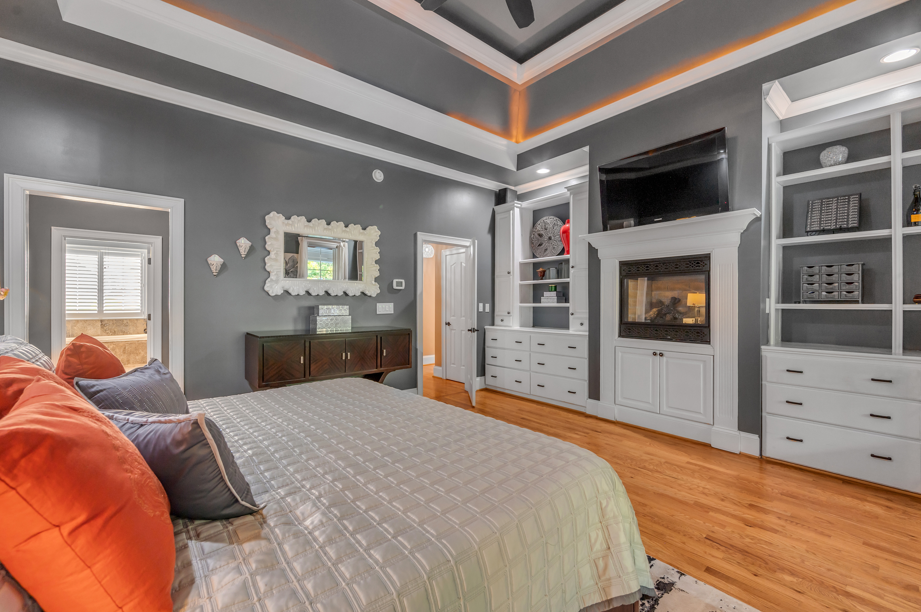  315 Whispering Brook Drive - 物件實景