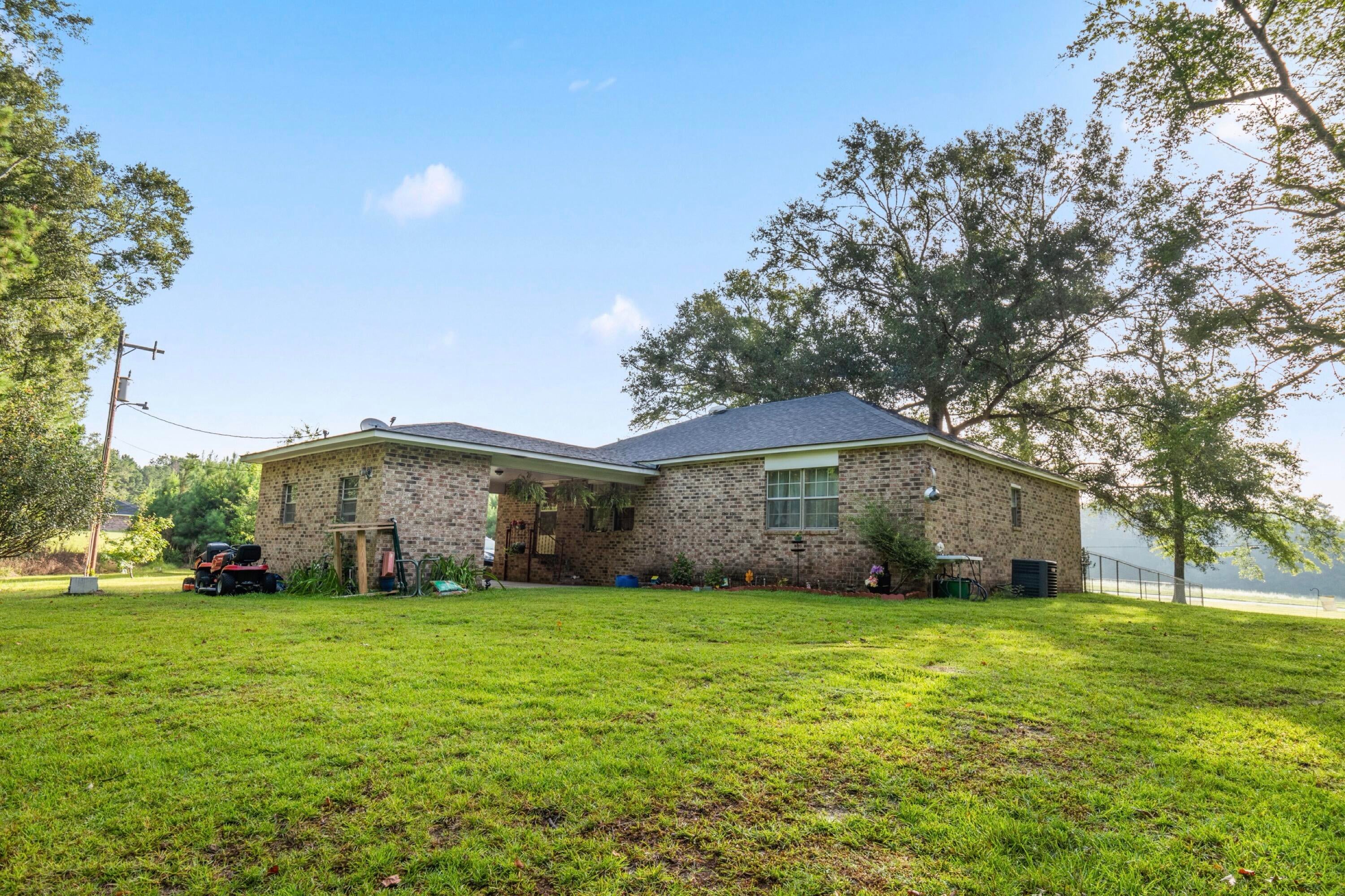 Lake Charles Hwy, Leesville, LA 71446 #1