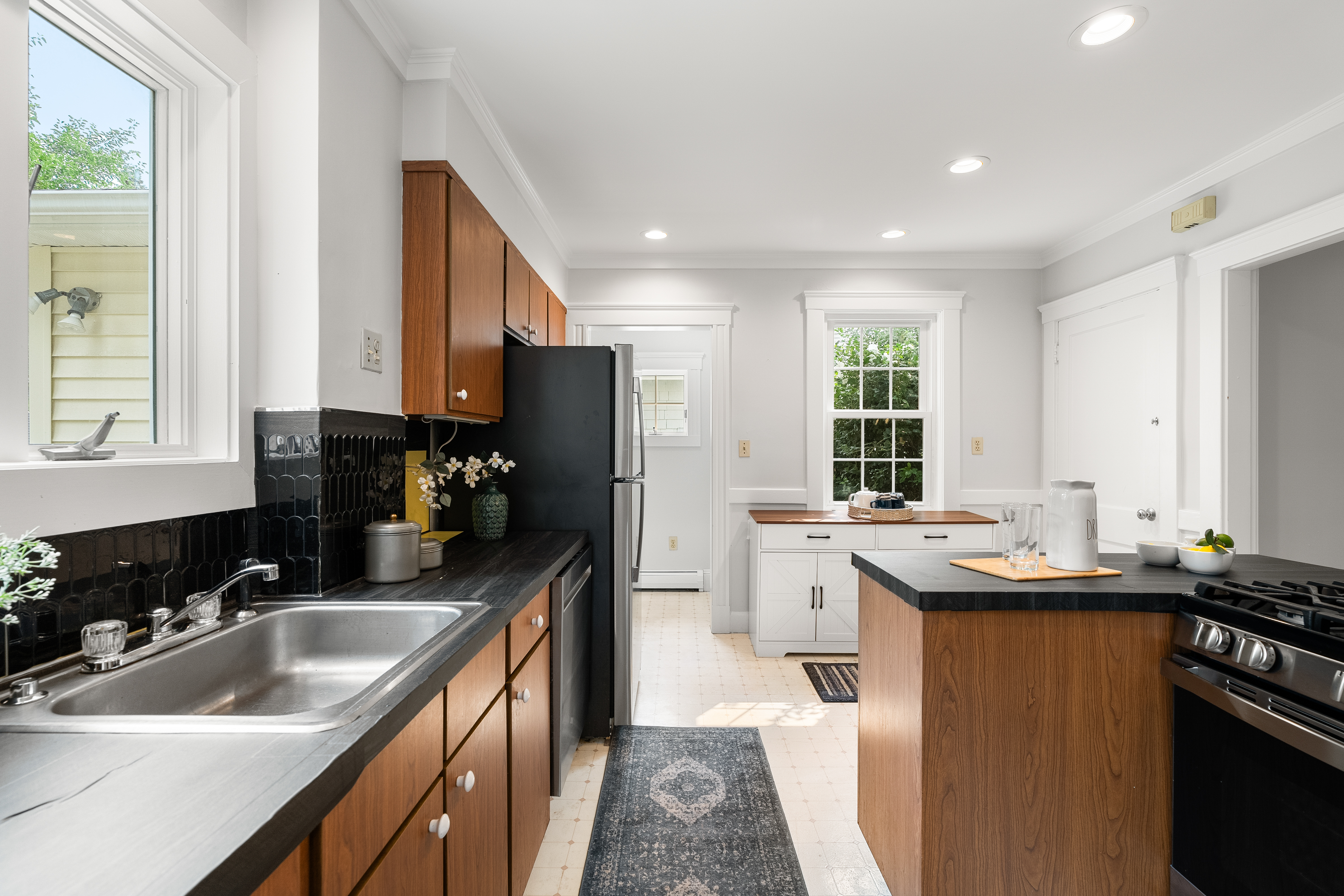  67 Ronald Road, Arlington, MA, 02474 - 物件實景