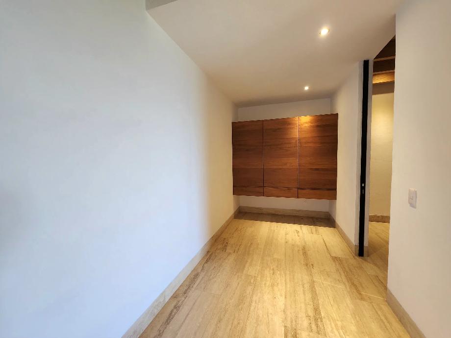 Valle de Bravo, Estado de México, 51200, Mexico, 4 Bedrooms Bedrooms, ,4 BathroomsBathrooms,Residential,For Sale,1722310