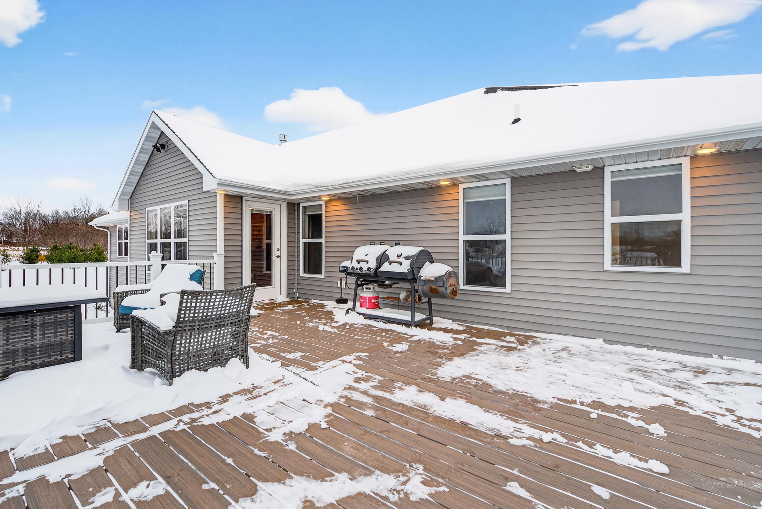 De Pere, Wisconsin, 54115-8472, United States, 4 Bedrooms Bedrooms, ,4 BathroomsBathrooms,Residential,For Sale,2005703