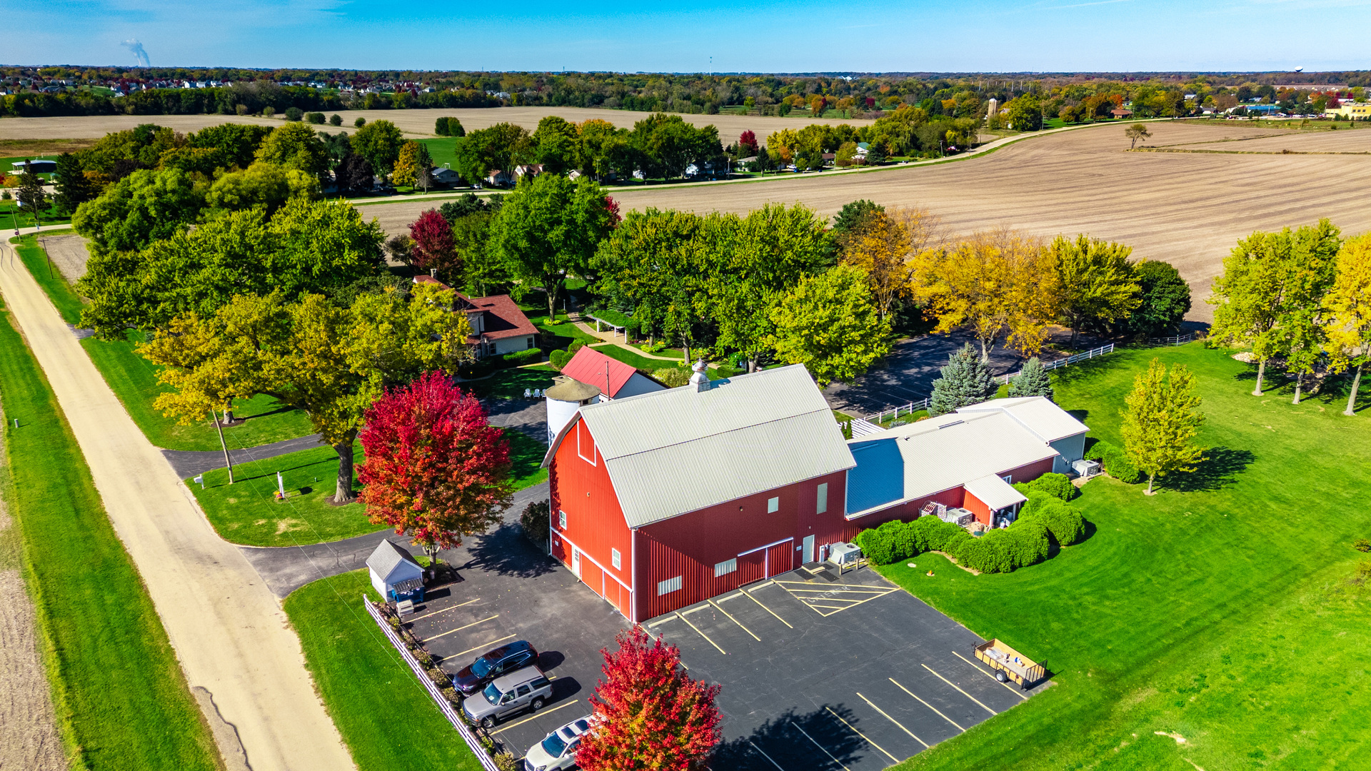 Sycamore, Illinois, 60178, United States, 4 Bedrooms Bedrooms, ,5 BathroomsBathrooms,Residential,For Sale,2001773