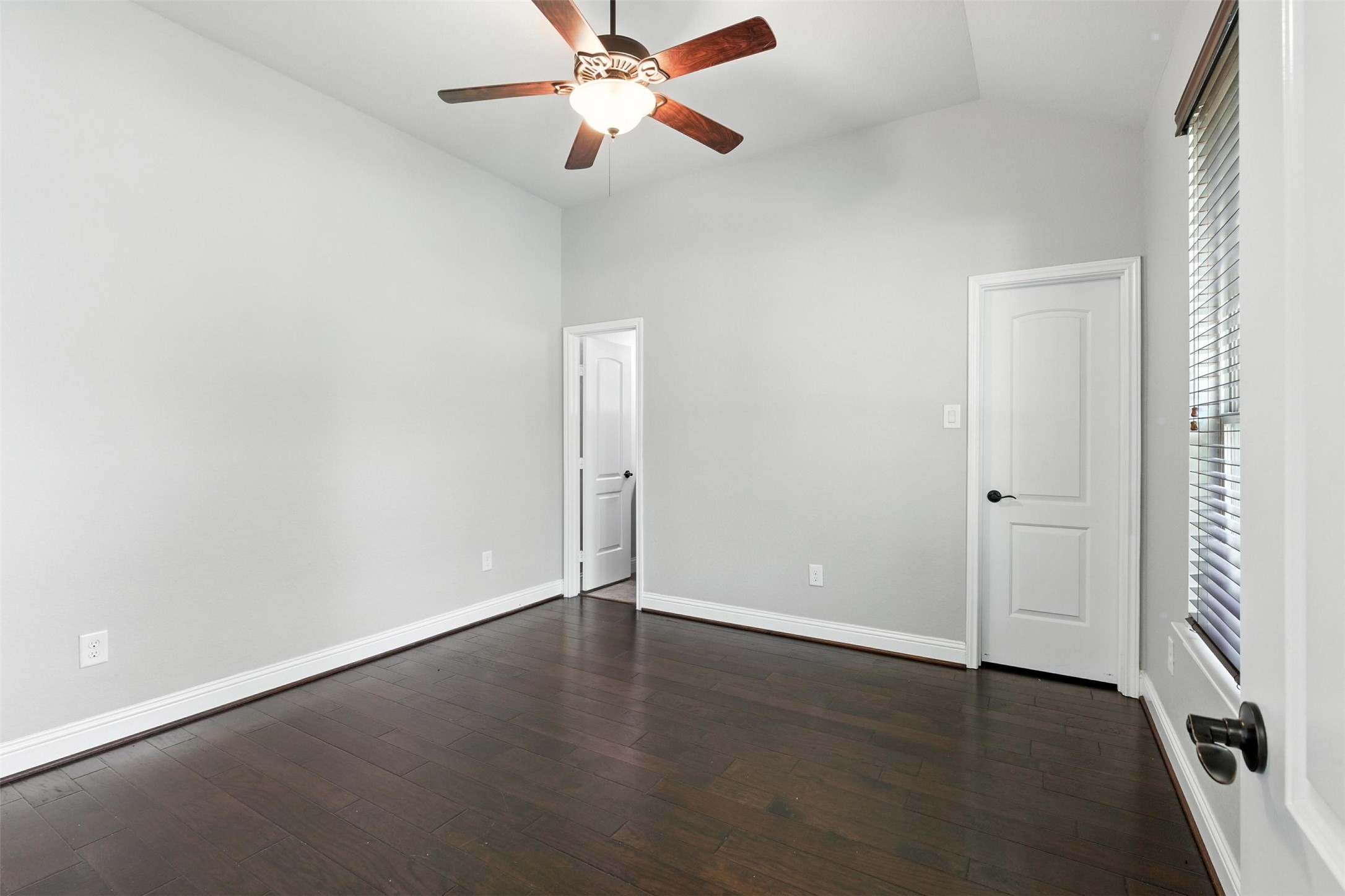 Kingwood, Texas, 77365, United States, 4 Bedrooms Bedrooms, ,5 BathroomsBathrooms,Residential,For Sale,1901470