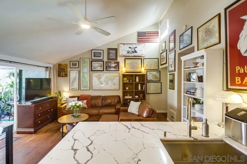 San Diego, California, 92122, United States, 1 Bedroom Bedrooms, ,1 BathroomBathrooms,Residential,For Sale,1991201