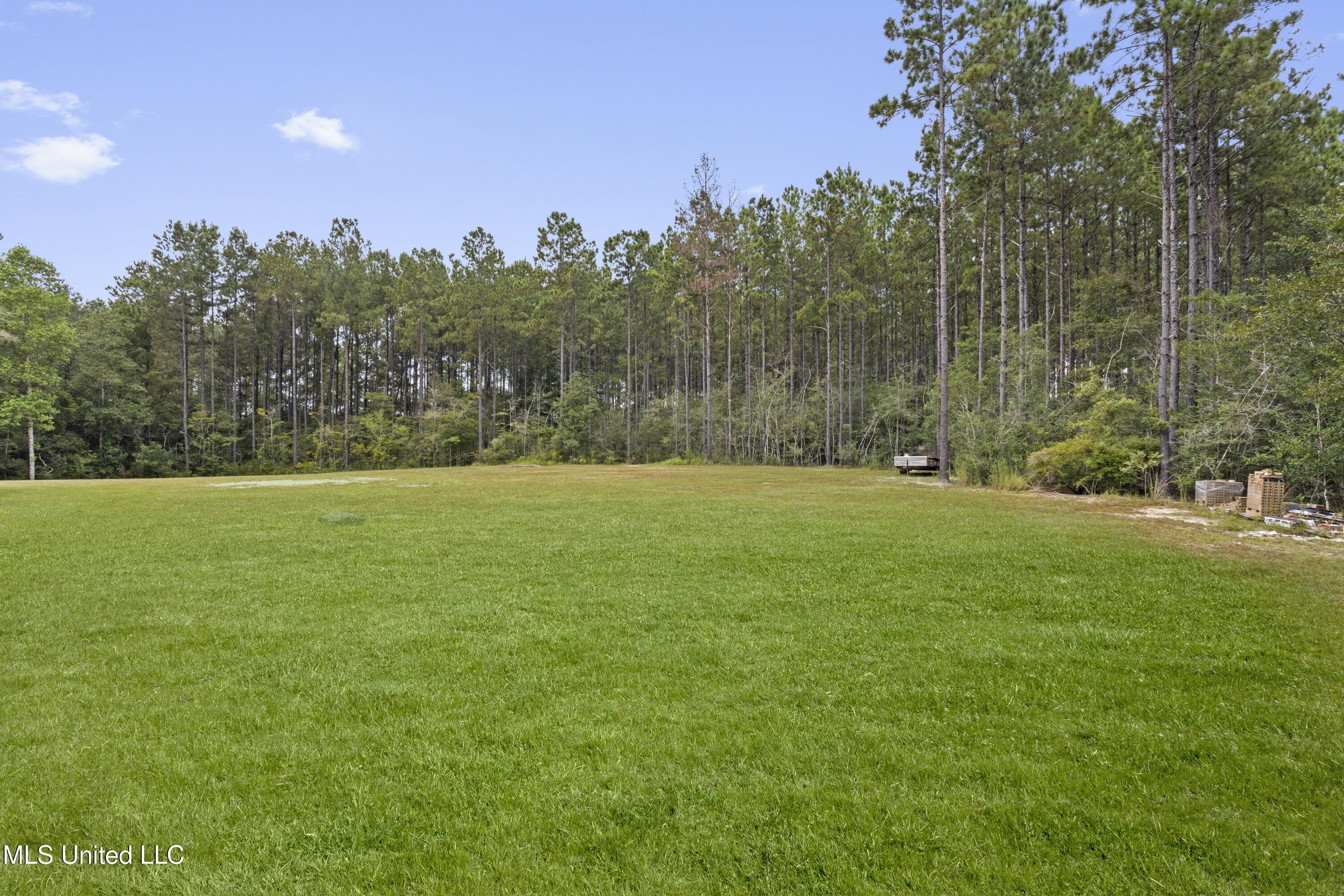 Gulfport, Mississippi, 39503, United States, 5 Bedrooms Bedrooms, ,5 BathroomsBathrooms,Residential,For Sale,1974357