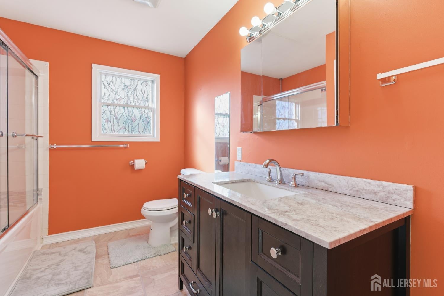 South Amboy, New Jersey, 08879, United States, 3 Bedrooms Bedrooms, ,2 BathroomsBathrooms,Residential,For Sale,2005164