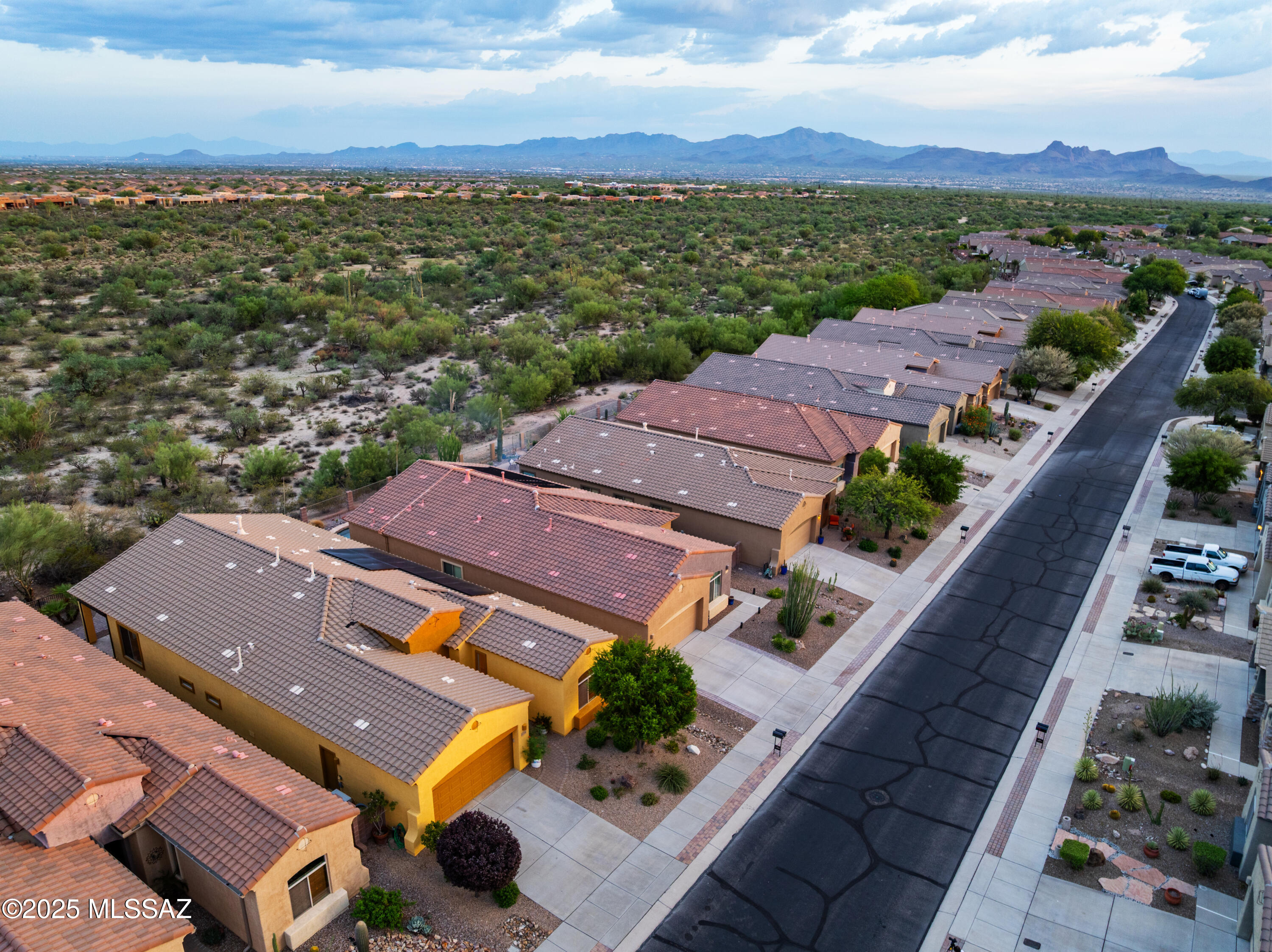 Marana, Arizona, 85658, United States, 3 Bedrooms Bedrooms, ,3 BathroomsBathrooms,Residential,For Sale,1926095