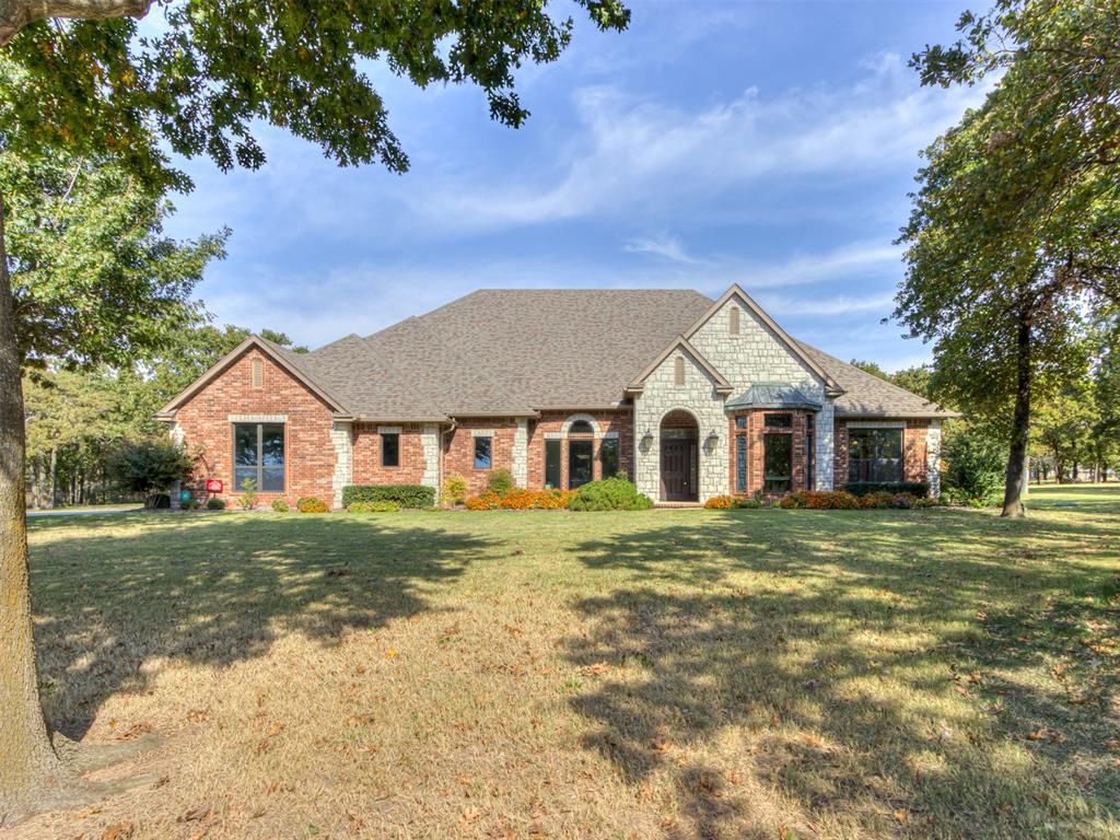 Choctaw, Oklahoma, 73020, United States, 3 Bedrooms Bedrooms, ,6 BathroomsBathrooms,Residential,For Sale,1981467