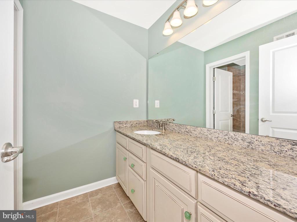 Frederick, Maryland, 21703, United States, 3 Bedrooms Bedrooms, ,3 BathroomsBathrooms,Residential,For Sale,1935549