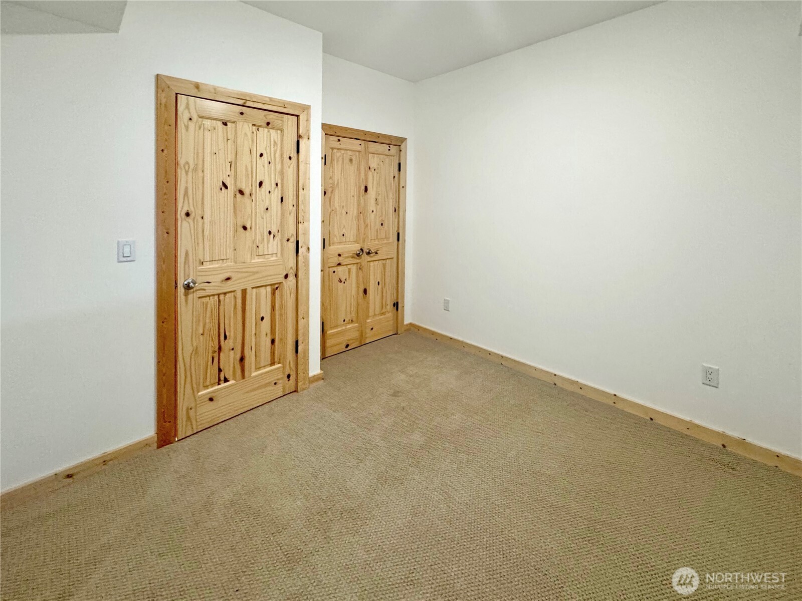 Cle Elum, Washington, 98922, United States, 3 Bedrooms Bedrooms, ,2 BathroomsBathrooms,Residential,For Sale,2001560