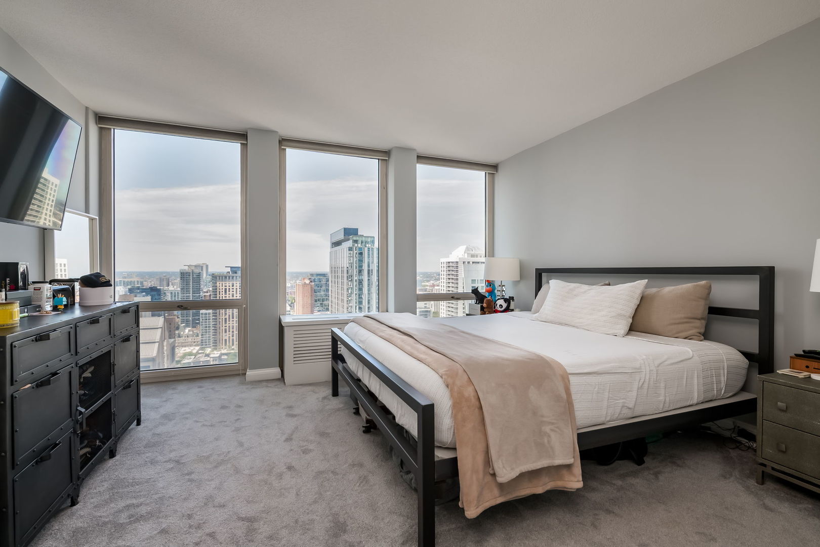 Chicago, Illinois, 60611, United States, 2 Bedrooms Bedrooms, ,2 BathroomsBathrooms,Residential,For Sale,1986220