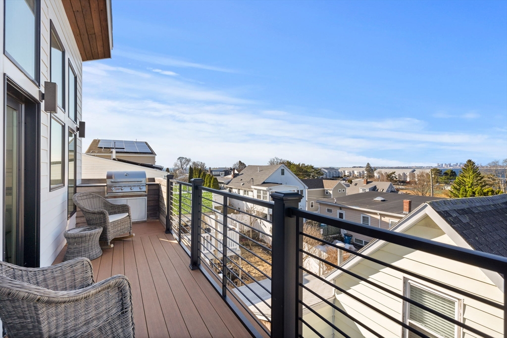 Nahant, Massachusetts, 01908, United States, 2 Bedrooms Bedrooms, ,2 BathroomsBathrooms,Residential,For Sale,1906833