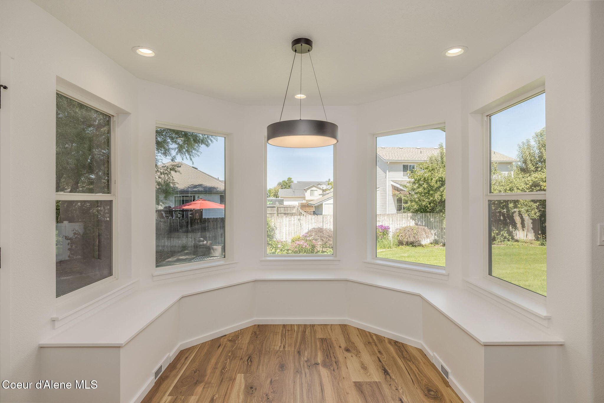 Hayden, Idaho, 83835, United States, 3 Bedrooms Bedrooms, ,Residential,For Sale,2003524