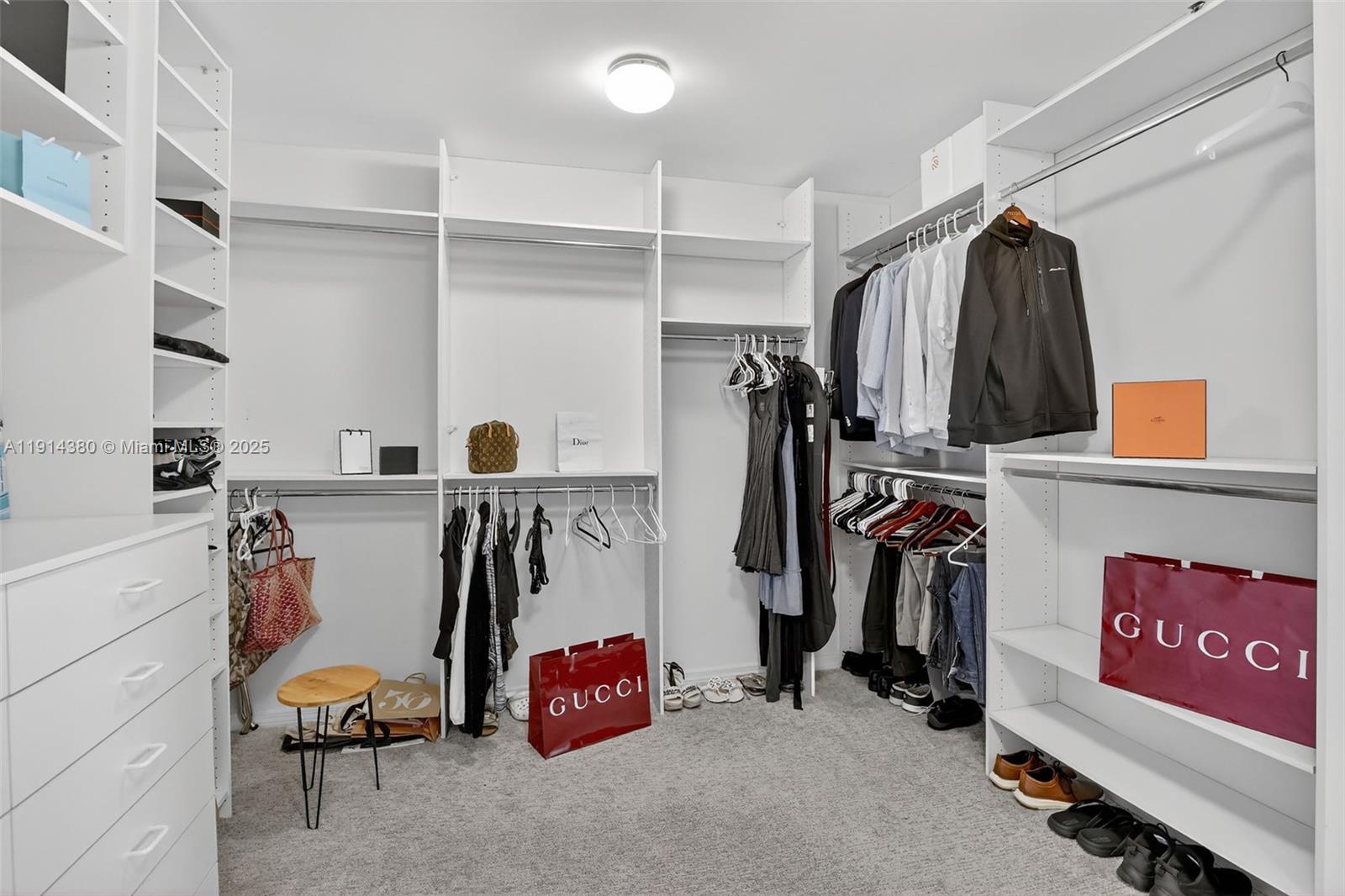 Aventura, Florida, 33180, United States, 3 Bedrooms Bedrooms, ,3 BathroomsBathrooms,Residential,For Sale,1994376