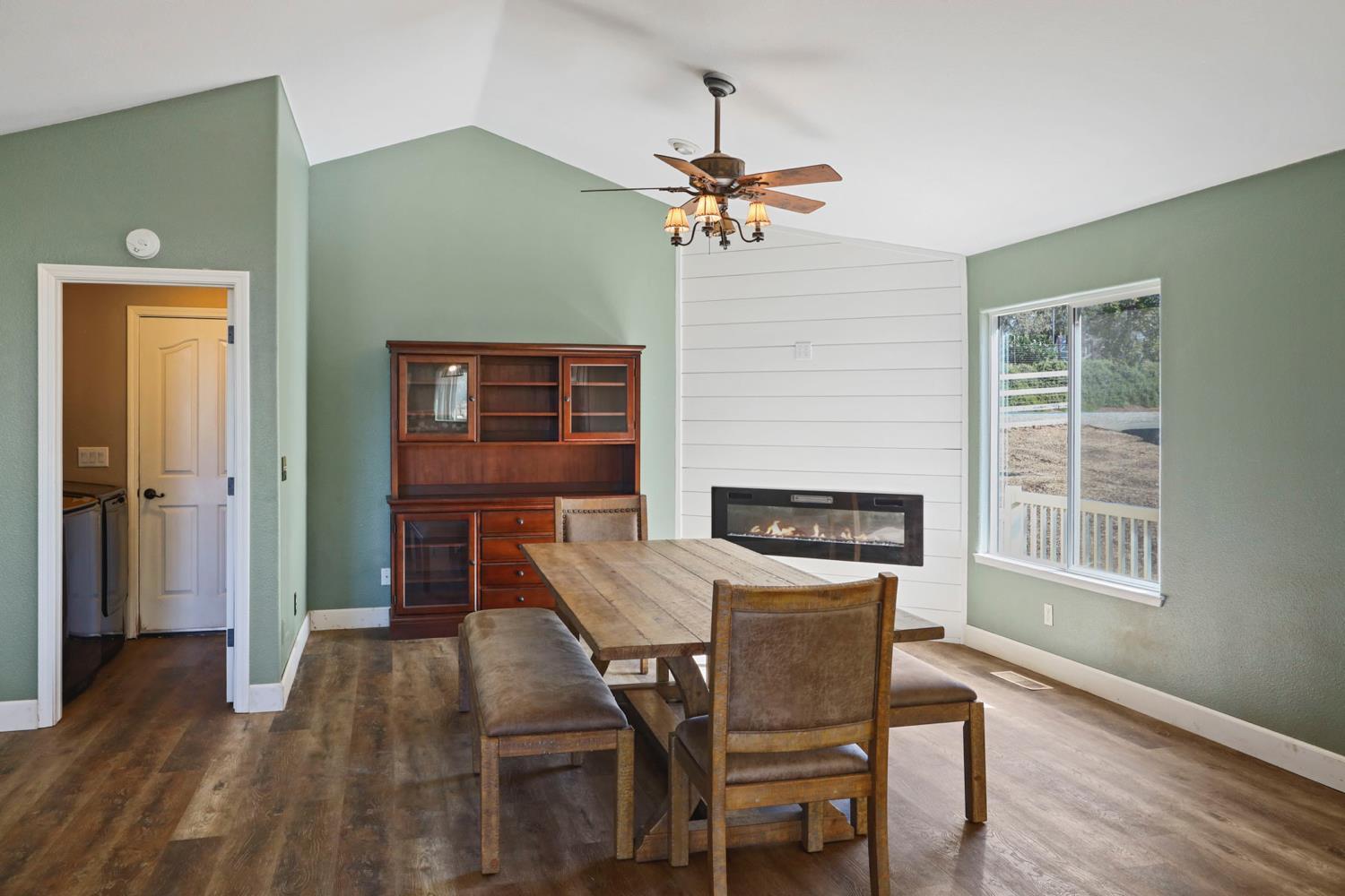 Valley Springs, California, 95252, United States, 3 Bedrooms Bedrooms, ,2 BathroomsBathrooms,Residential,For Sale,1978438