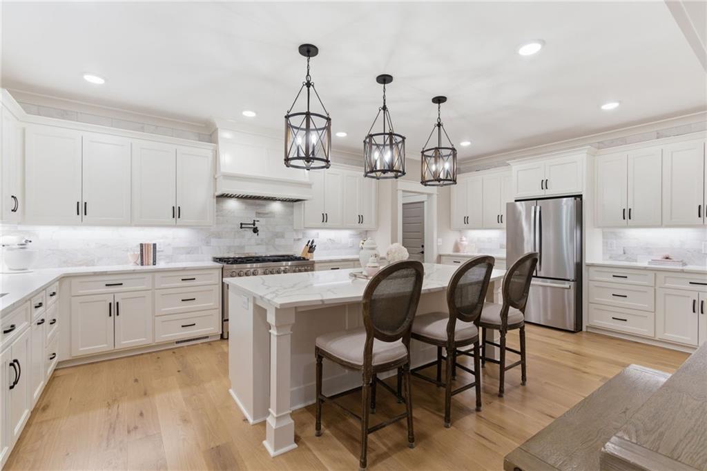 Waleska, Georgia, 30183, United States, 4 Bedrooms Bedrooms, ,4 BathroomsBathrooms,Residential,For Sale,2048996