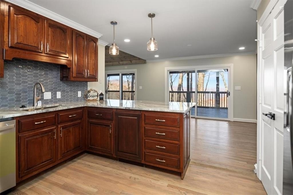 Jasper, Georgia, 30143, United States, 3 Bedrooms Bedrooms, ,4 BathroomsBathrooms,Residential,For Sale,1986119