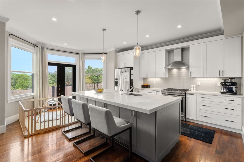 Brookline, Massachusetts, 02445, United States, 4 Bedrooms Bedrooms, ,4 BathroomsBathrooms,Residential,For Sale,1885381
