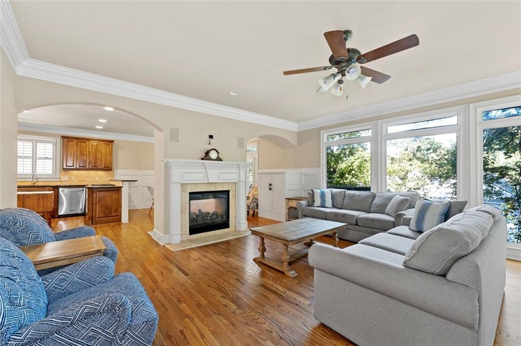 Atlanta, Georgia, 30350, United States, 4 Bedrooms Bedrooms, ,4 BathroomsBathrooms,Residential,For Sale,1932964