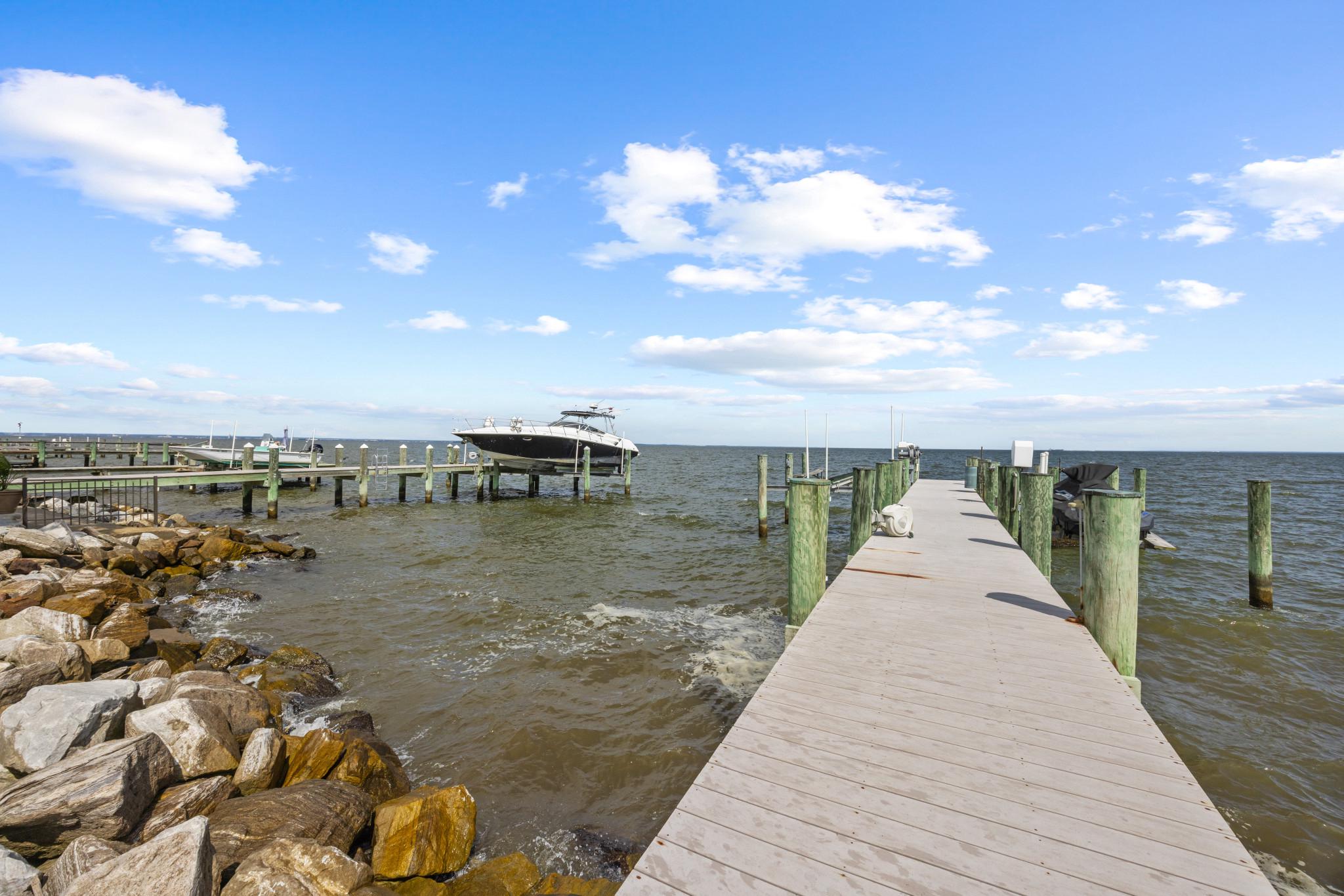  2260 Lake Drive, Pasadena, MD, 21122 - 物件實景