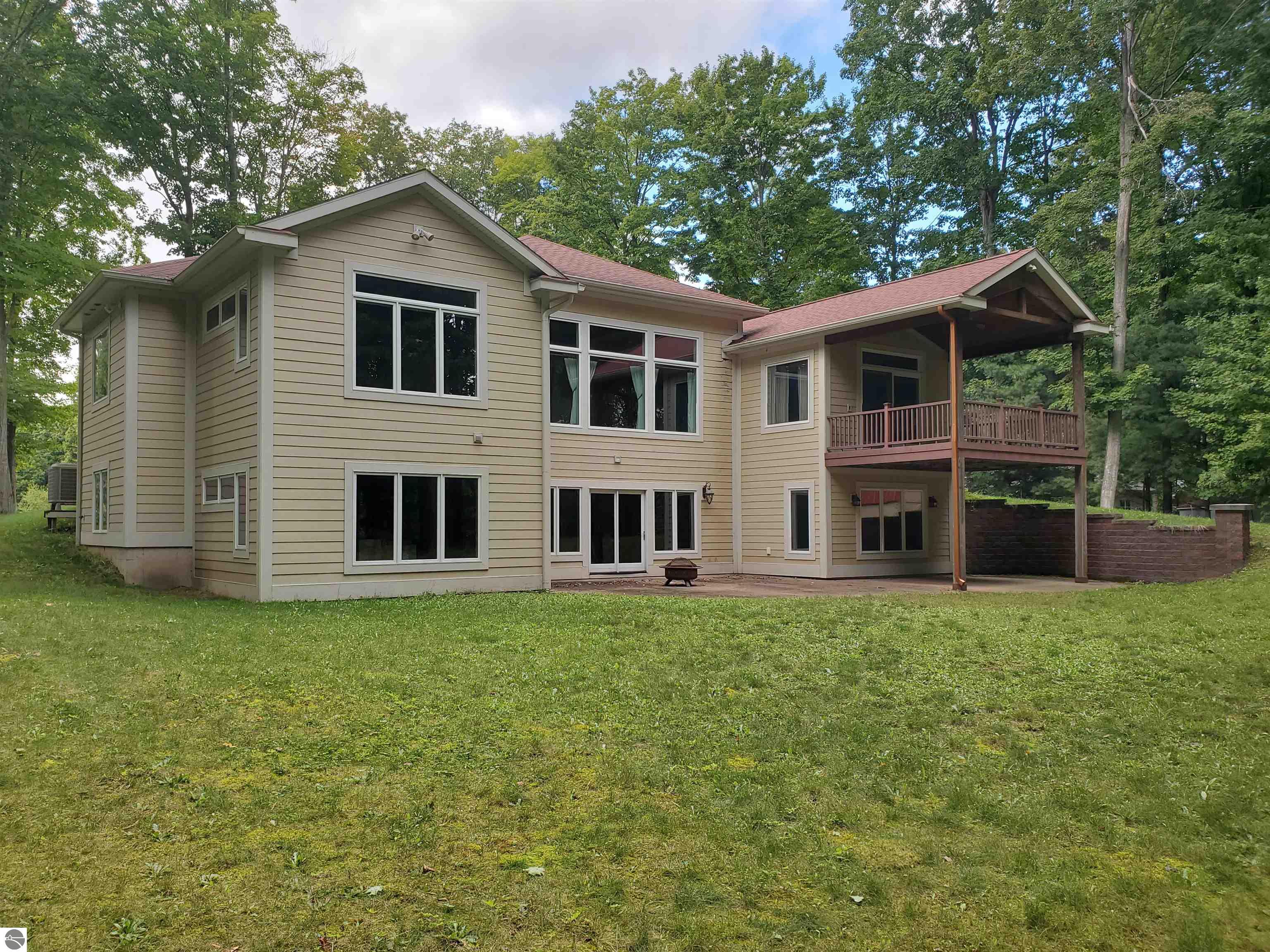 Traverse City, Michigan, 49685, United States, 3 Bedrooms Bedrooms, ,3 BathroomsBathrooms,Residential,For Sale,1940396