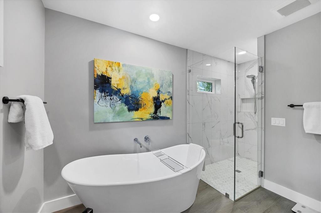 Sarasota, Florida, 34236, United States, 2 Bedrooms Bedrooms, ,2 BathroomsBathrooms,Residential,For Sale,1960747