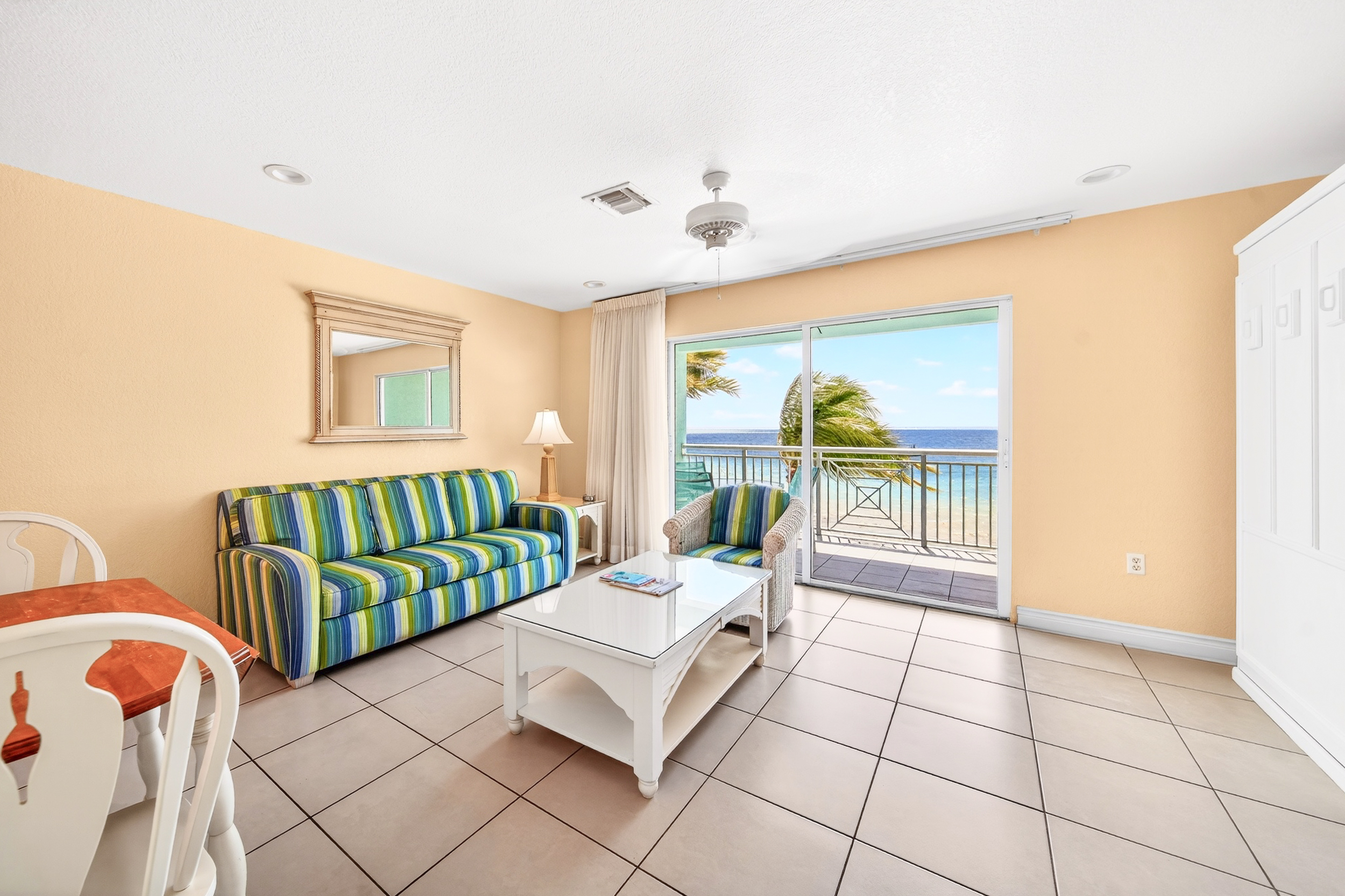  Compass Point 205 - One Bedroom - 物件實景