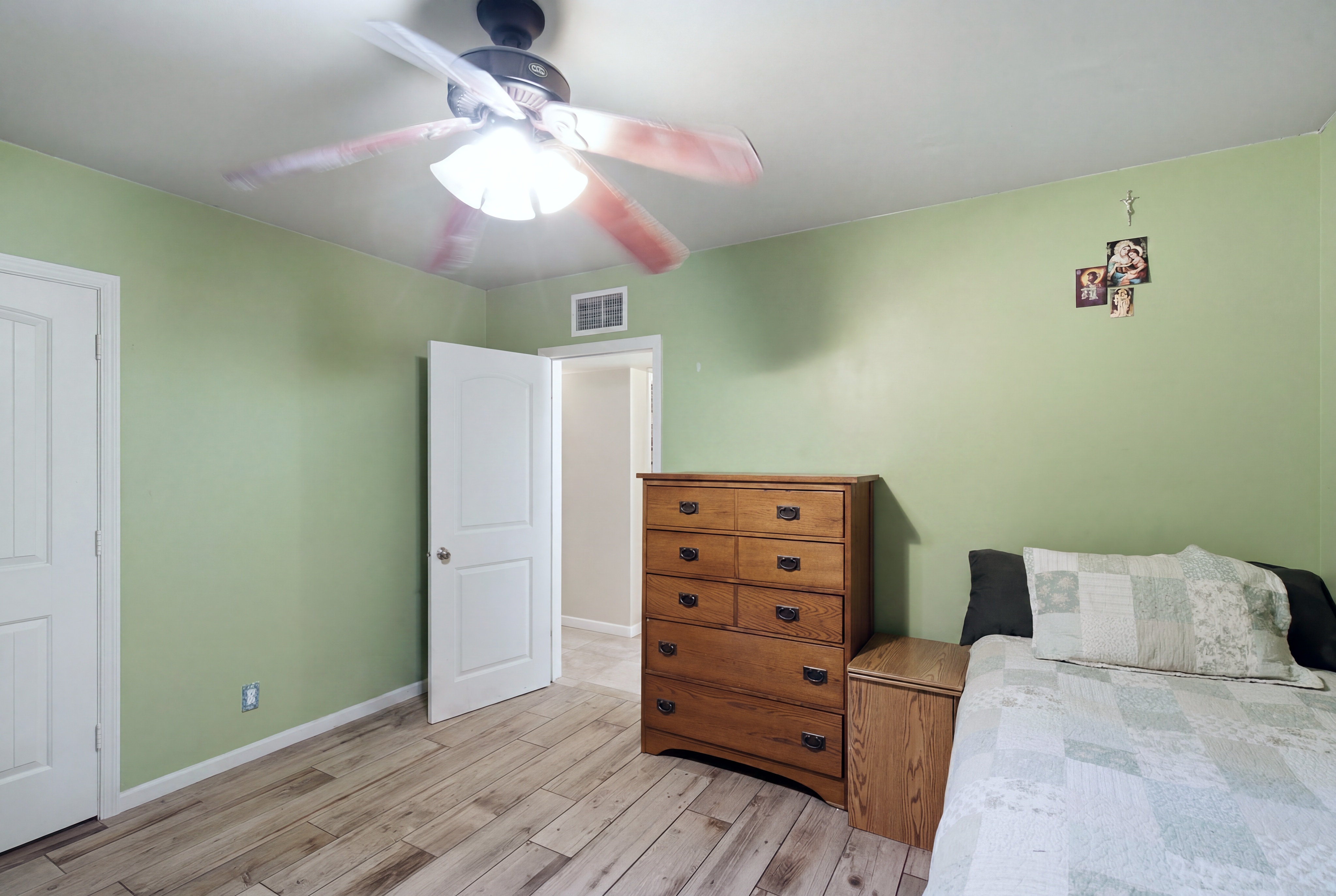  4045 E Cambridge Ave  Phoenix, AZ - 物件實景