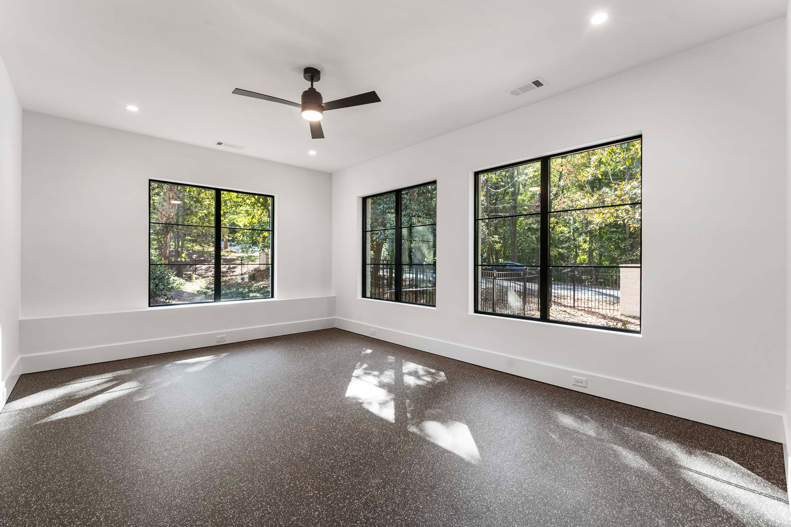  The Pinnacle of Luxury: New Custom Home in Prime Londonberry - 物件實景