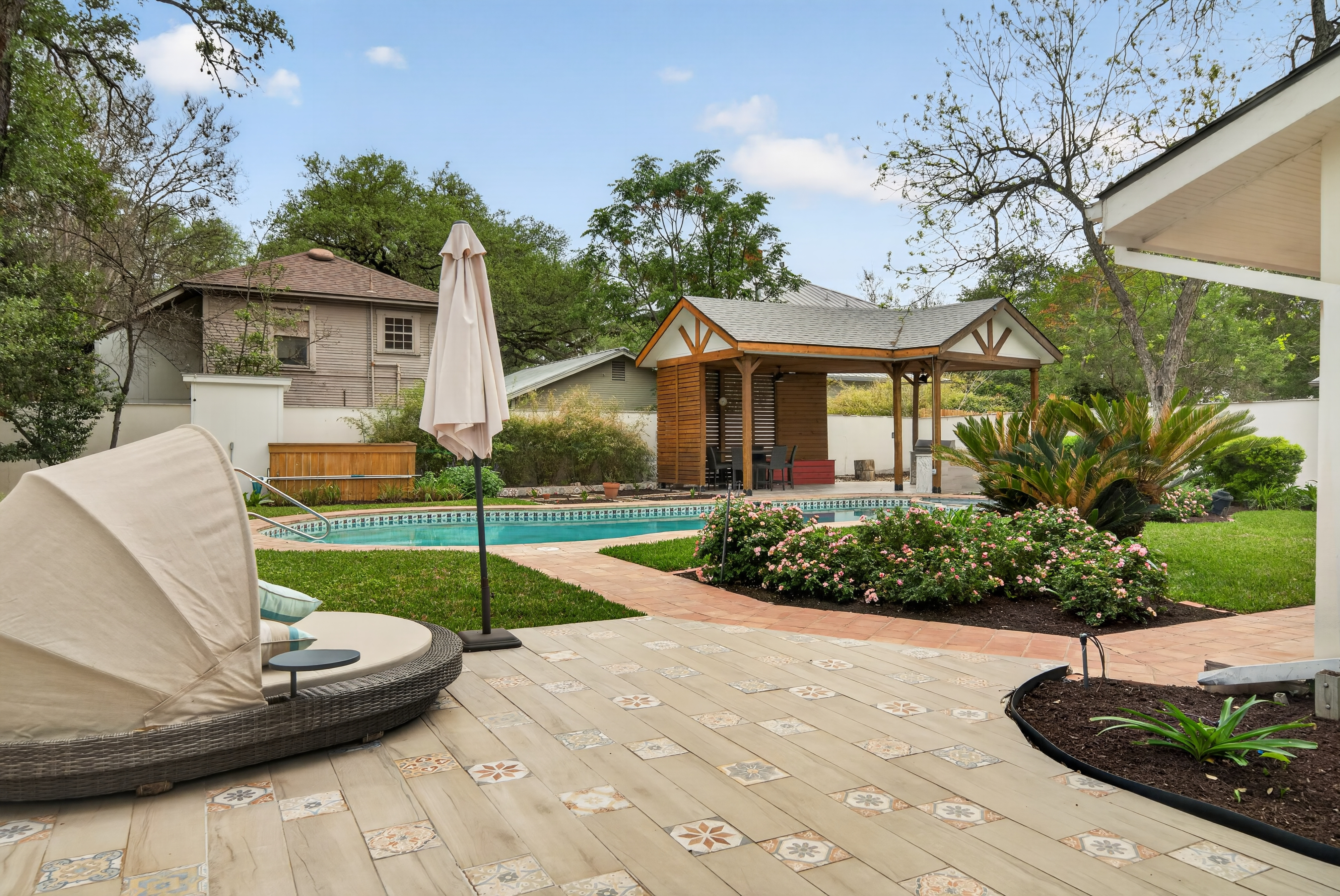  Experience Rare Privacy and Resort Style Living in Alamo Heights - 物件實景