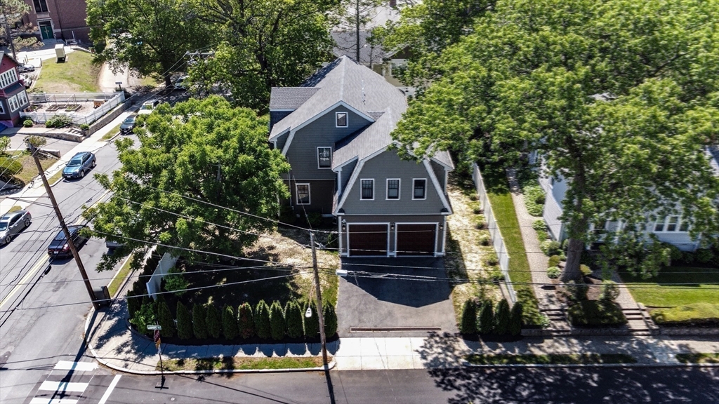 Newton, Massachusetts, 02460, United States, 4 Bedrooms Bedrooms, ,5 BathroomsBathrooms,Residential,For Sale,1830588