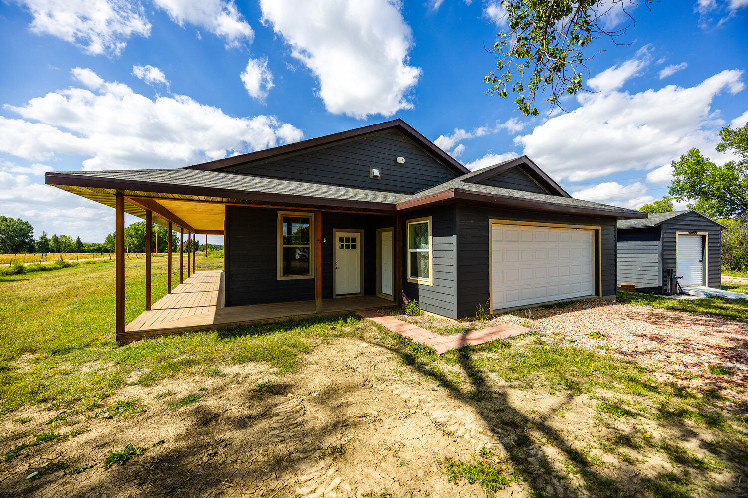 Sheridan, Wyoming, 82801, United States, 3 Bedrooms Bedrooms, ,2 BathroomsBathrooms,Residential,For Sale,1906088