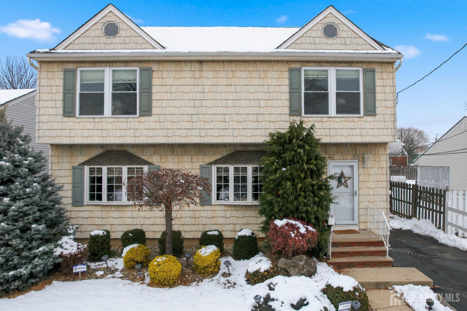 1201 - Carteret, New Jersey, 07008, United States, 4 Bedrooms Bedrooms, ,2 BathroomsBathrooms,Residential,For Sale,2006172