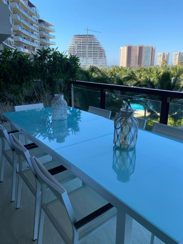 Av. Costera de las Palmas, Acapulco de Juárez, Guerrero, 39897, Mexico, 5 Bedrooms Bedrooms, ,4 BathroomsBathrooms,Residential,For Sale,Av. Costera de las Palmas,1616326