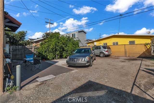 Los Angeles, California, 90003, United States, 4 Bedrooms Bedrooms, ,Residential,For Sale,1997740