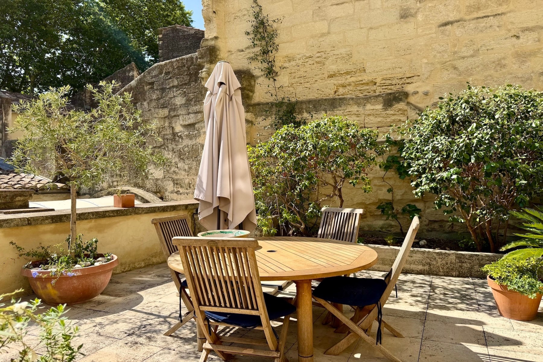  Exceptional Apartment with Garden Terrace in a Historic Mansion in Uzès - 物件實景