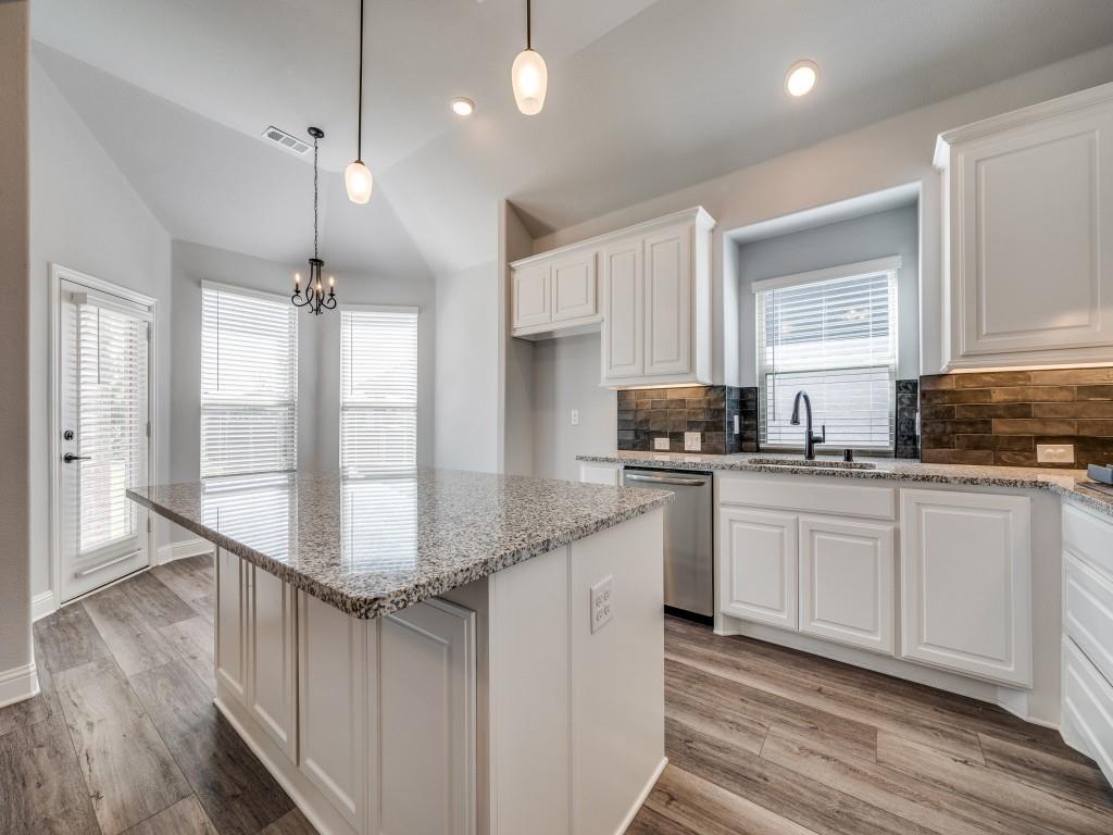 Mckinney, Texas, 75071, United States, 5 Bedrooms Bedrooms, ,4 BathroomsBathrooms,Residential,For Sale,1904379