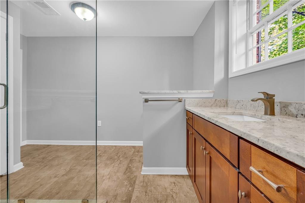 Dunwoody, Georgia, 30338, United States, 4 Bedrooms Bedrooms, ,3 BathroomsBathrooms,Residential,For Sale,1931149
