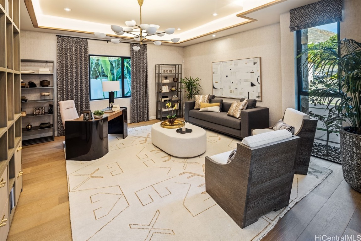 Honolulu, Hawaii, 96816, United States, 5 Bedrooms Bedrooms, ,8 BathroomsBathrooms,Residential,For Sale,1705009