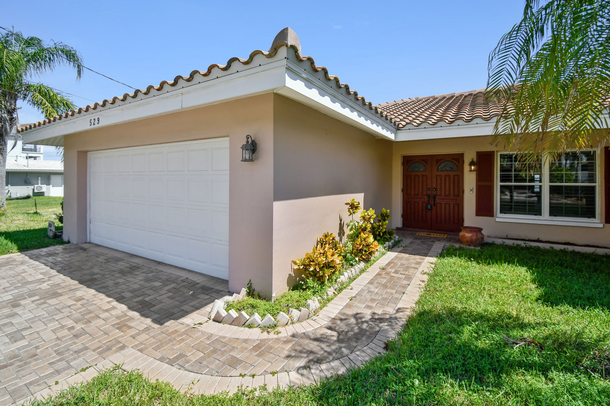 Madeira Beach, Florida, 33708, United States, 4 Bedrooms Bedrooms, ,2 BathroomsBathrooms,Residential,For Sale,2005483