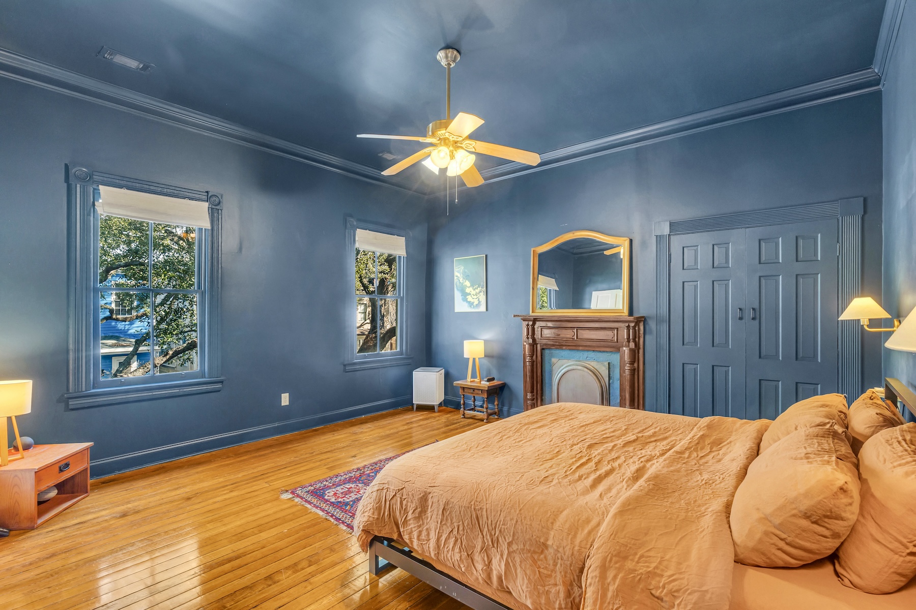  Historic Charm Meets Modern Peace of Mind in the Historic Victorian District - 物件實景