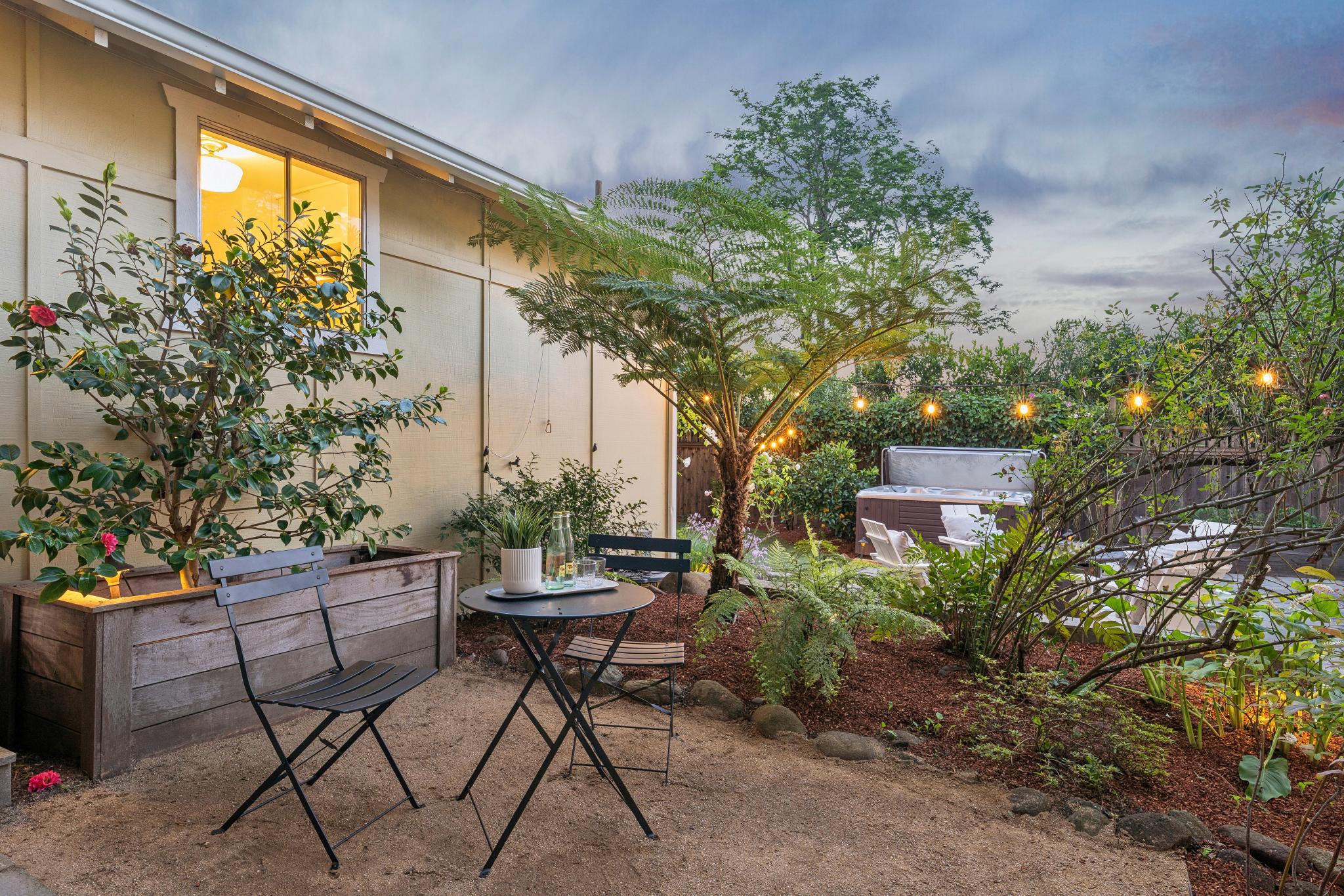  Chapman Park Charmer with Cottage - 物件實景
